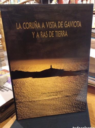 Portada do libro de La Coruña a vista de gaviota