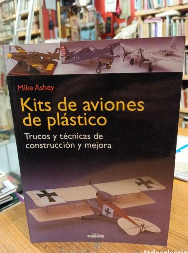 Portada do libro de Ashey, Kits de aviones de plástico