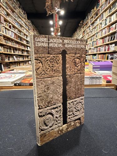 Portada do libro de España medieval