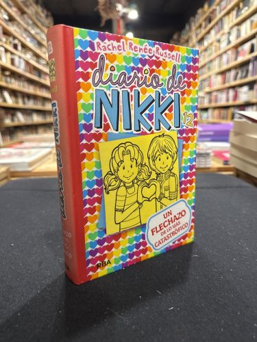 Portada do libro de Diario de Nikki 12 - Un flechazo de lo más catastrófico