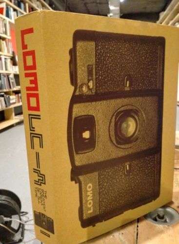 Portada do libro de Lomo, The Greatest Camera of All Times