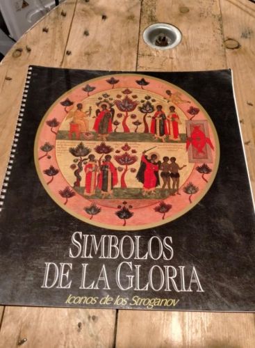 Portada do libro de Símbolos de la Gloria Iconos de los Stroganov