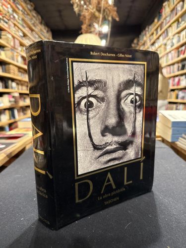 Portada do libro de DALI LA OBRA PICTORICA