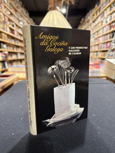 Portada del libro de Amigos da cociña galega y los productos gallegos de calidad