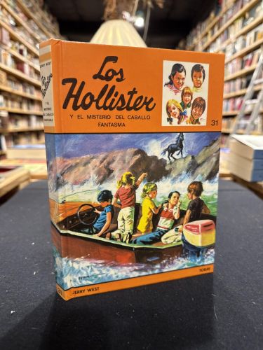Portada del libro de Los Hollister y el misterio del caballo fantasma