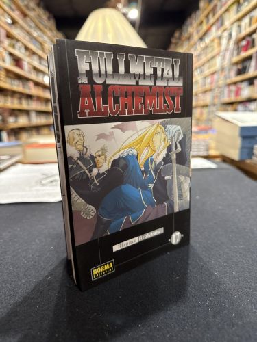 Portada do libro de FULLMETAL ALCHEMIST 17