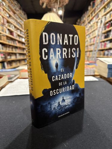 Portada do libro de El cazador de la oscuridad