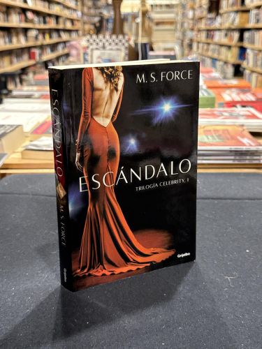 Escándalo (Celebrity 1)