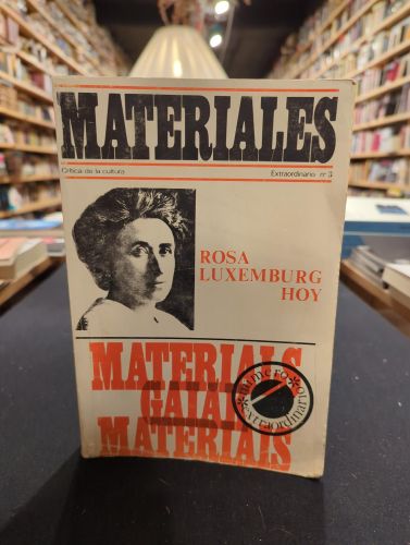 Portada do libro de Materiales: Rosa Luxemburg hoy