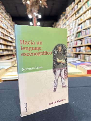 Portada do libro de Hacia un lenguaje escenográfico