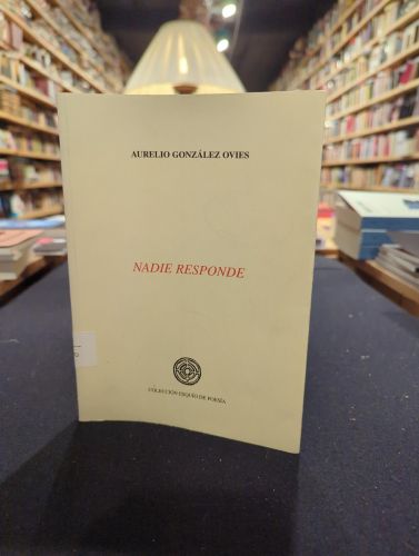 Portada do libro de NADIE RESPONDE