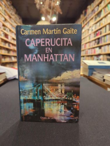 Portada do libro de Caperucita en Manhattan