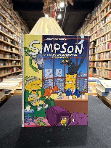 Portada do libro de LOS SIMPSONS. LA SALA DE LOS EXPEDIENTES PERMANENTES