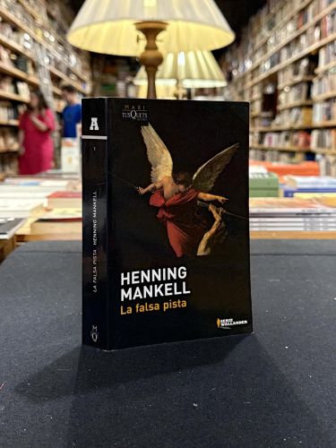 Portada del libro de La falsa pista