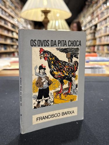 Portada del libro de Os ovos da pita choca. O moucho 46