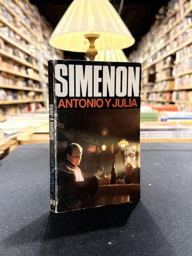 Portada do libro de Antonio y Julia