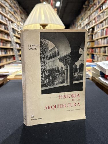 Portada do libro de Historia de la arquitectura