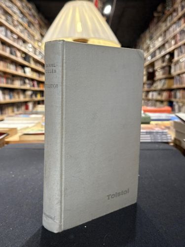 Portada do libro de Tolstoi