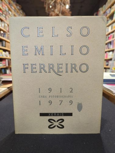 Portada do libro de Celso Emilio Ferreiro, unha fotobiografía
