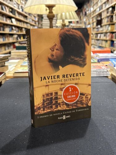 Portada do libro de La noche retenida