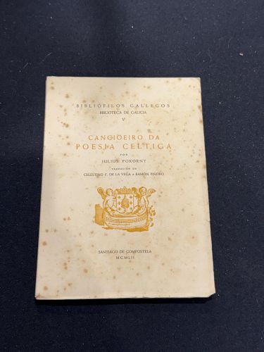 Portada do libro de Cancioeiro da poesía celtiga