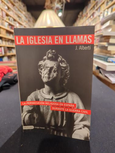 Portada do libro de La Iglesia en llamas