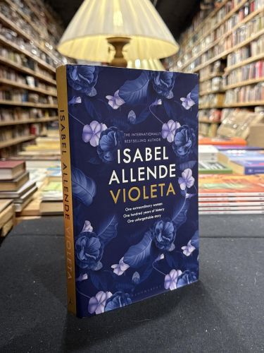 Portada do libro de Violeta (english)
