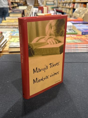Portada do libro de Mientras vivimos