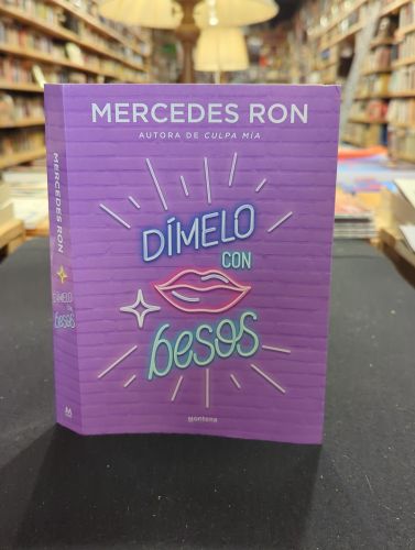 Portada do libro de Dímelo con besos (Dímelo 3)