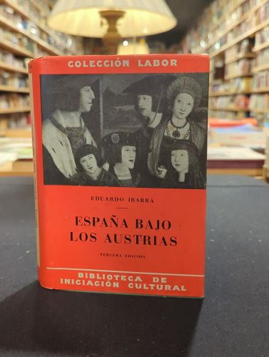Portada del libro de España bajo los Austrias