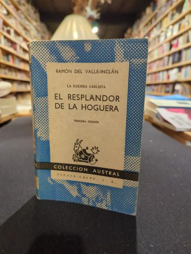 Portada do libro de El resplandor de la hoguera