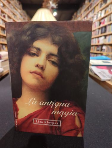 Portada do libro de La antigua magia