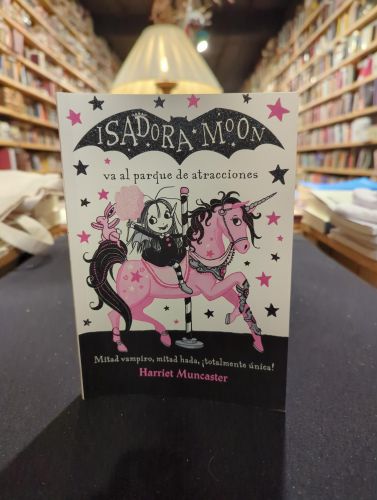 Isadora Moon 7 - Isadora Moon va al parque de atracciones