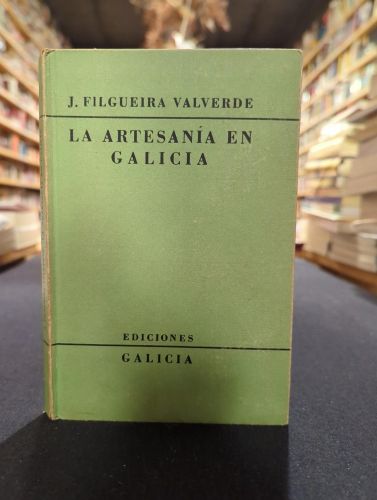 Portada do libro de La artesanía en Galicia