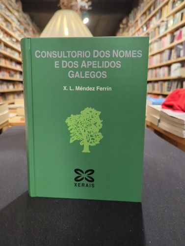 Portada del libro de Consultorio dos nomes e dos apelidos galegos