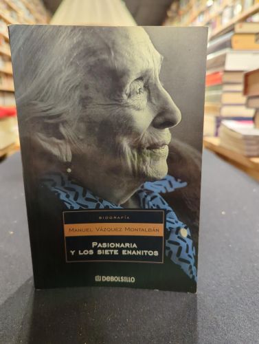 Portada do libro de Pasionaria y los siete enanitos