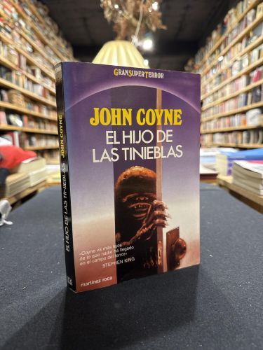 Portada do libro de El hijo de las tinieblas
