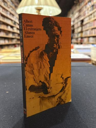 Portada do libro de El extranjero