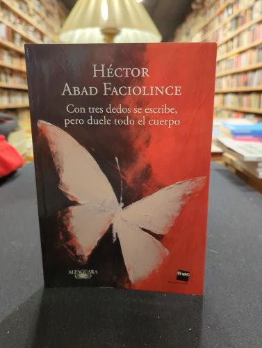 Con tres dedos se escribe, pero duele todo el cuerpo