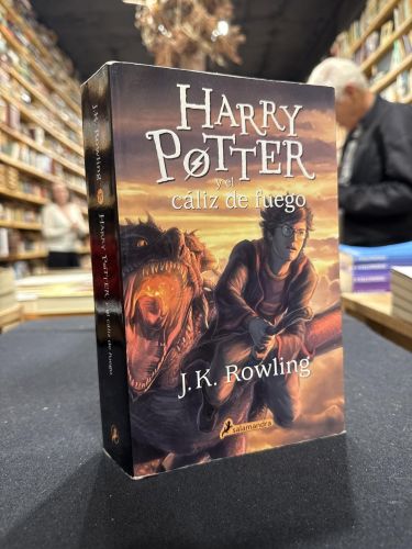Harry Potter y el cáliz de fuego (Harry Potter [edición con la portada ilustrada por Tiago Da Silva] 4)