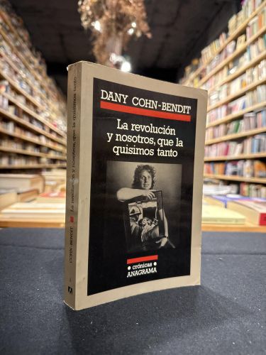 Portada do libro de La revolución y nosotros, que tanto la quisimos