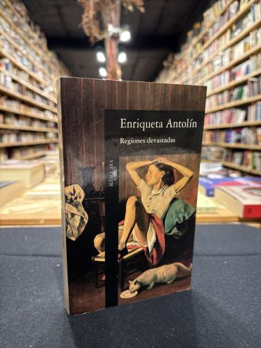 Portada do libro de Regiones devastadas