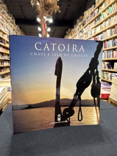 Portada do libro de Catoira Chave e selo de Galicia