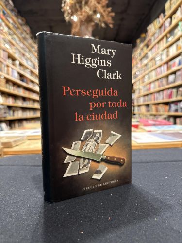 Portada do libro de Perseguida por toda la ciudad