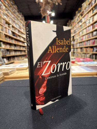 Portada do libro de El Zorro: comienza la leyenda