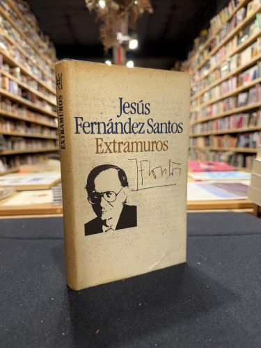 Portada do libro de Extramuros