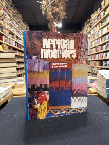 Portada do libro de AFRICAN INTERIORS (25 ANIVERSARIO)