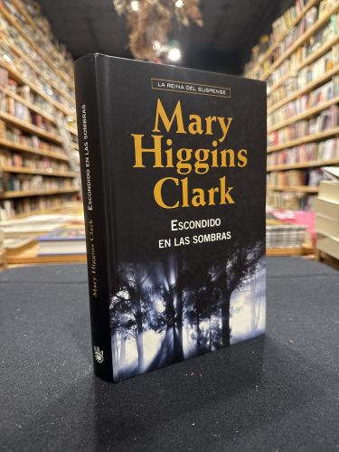 Portada do libro de Escondido en las sombras