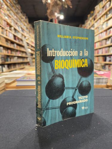 Portada do libro de Introducción a la bioquímica