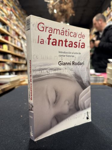 Portada del libro de Gramática de la fantasía